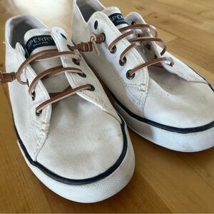 Sperry White Canvas Shoes